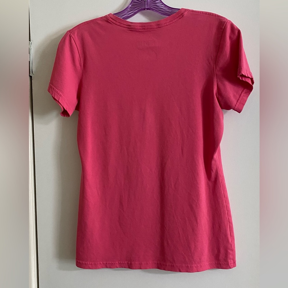 Nike women’s V-neck, pink T-shirt slim fit, medium - Picture 2 of 6